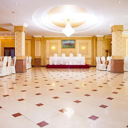 Ak Samal Hotel Karagandy Esterno foto
