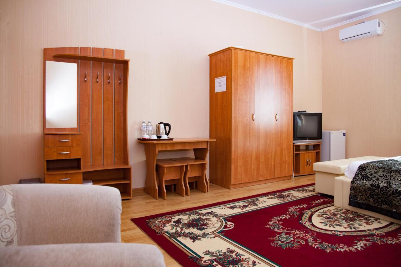 Ak Samal Hotel Karagandy Esterno foto