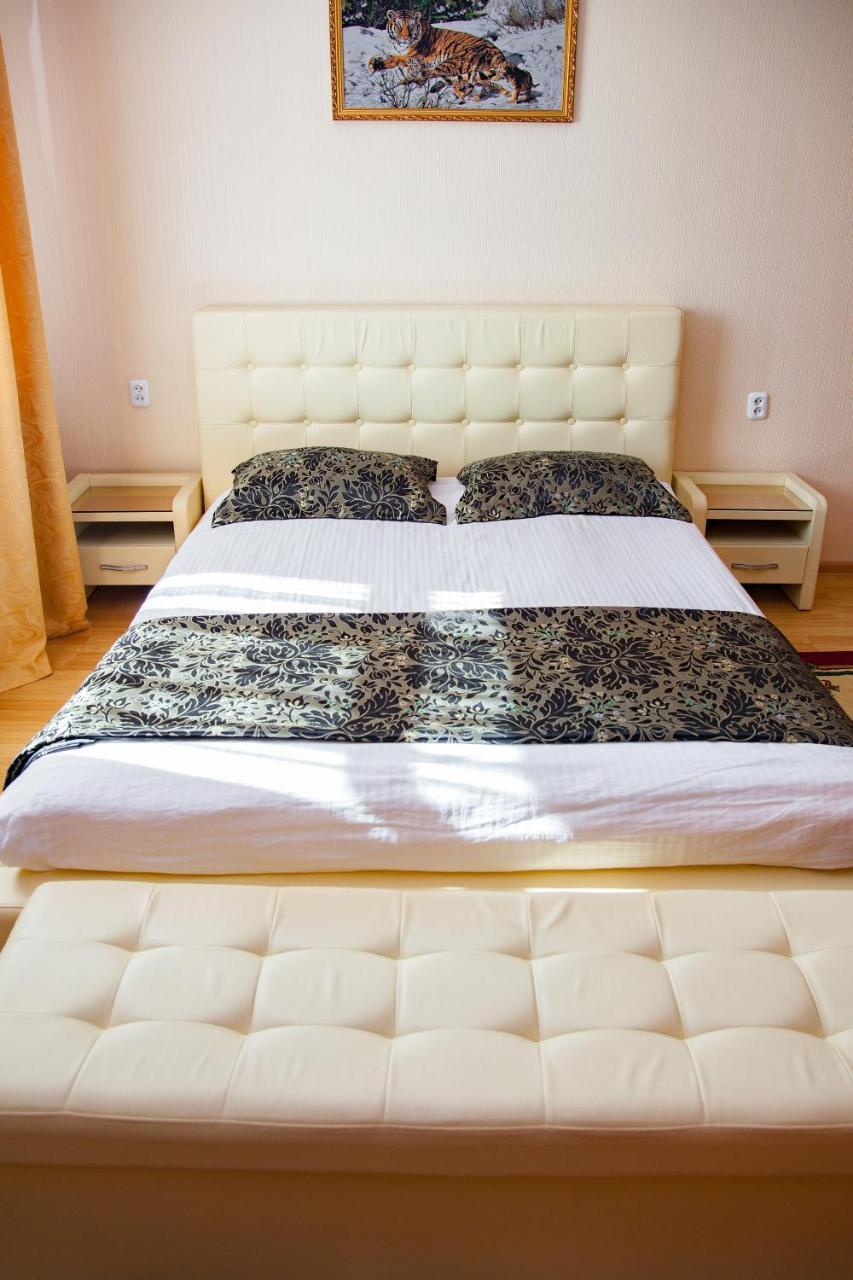 Ak Samal Hotel Karagandy Esterno foto
